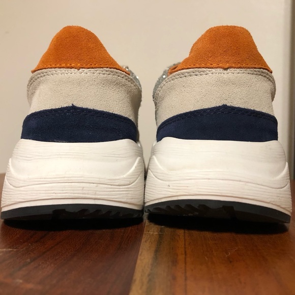 Steve Madden Suede Sneaker Size 6 - Picture 16 of 17